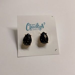 Cheekys teardrop earrings.